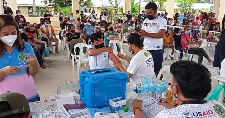 菲律宾卫生部考虑与辉瑞或莫德纳采购二代新冠疫苗