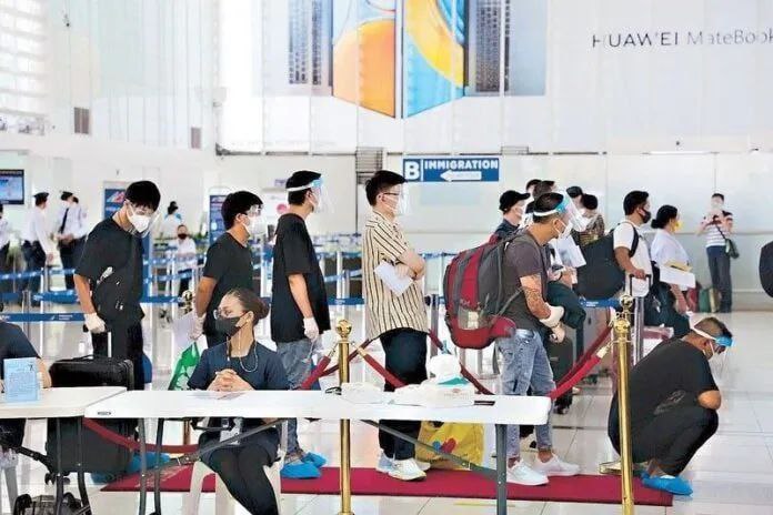 菲律宾移民局驱逐156名无证外国博彩员工