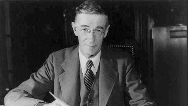 布什（Vannevar Bush）