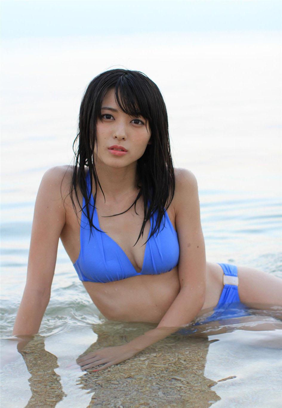 日本偶像矢岛舞美蓝色泳装写真 美女性感比基尼大片 梦幻香艳比基尼美女