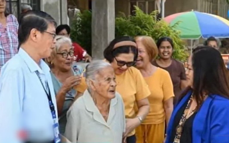 菲律宾99岁的“Lola Panyang”在 4 月 100 岁之前获得了她的第一份出生证明