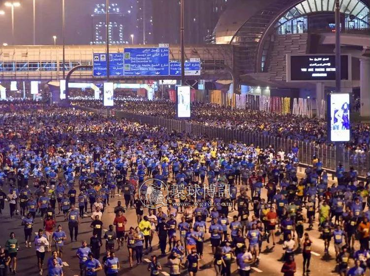 2021迪拜跑:约14.6万人与迪拜王储谢赫哈姆丹一起跑步